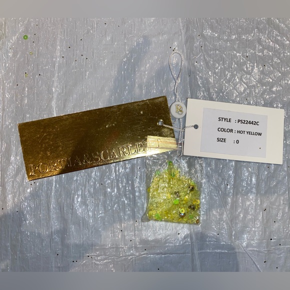 Portia and Scarlett prom dress worn for three hours. Bought for over $650.00. - Picture 12 of 13